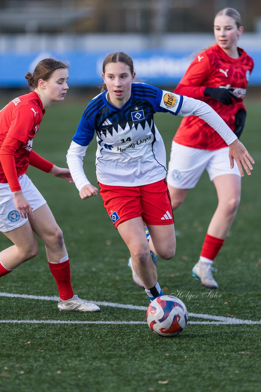 Bild 360 - wBJ Hamburger SV - Holstein Kiel : Ergebnis: 8:0